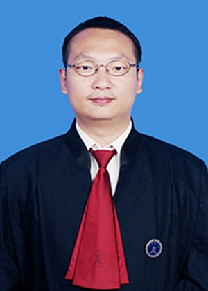 彭周——首席法律导师